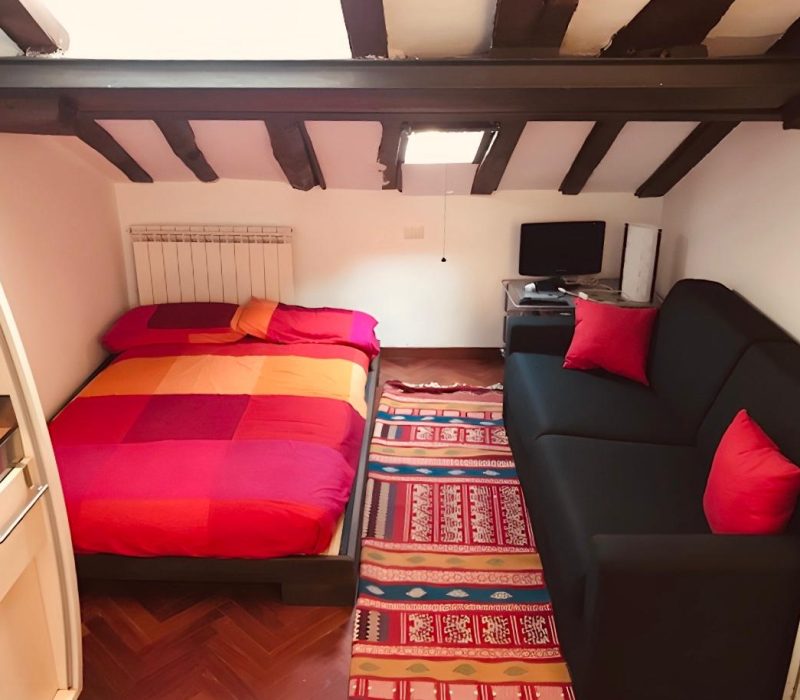 VIA MORTARA AFFITTO BREVE